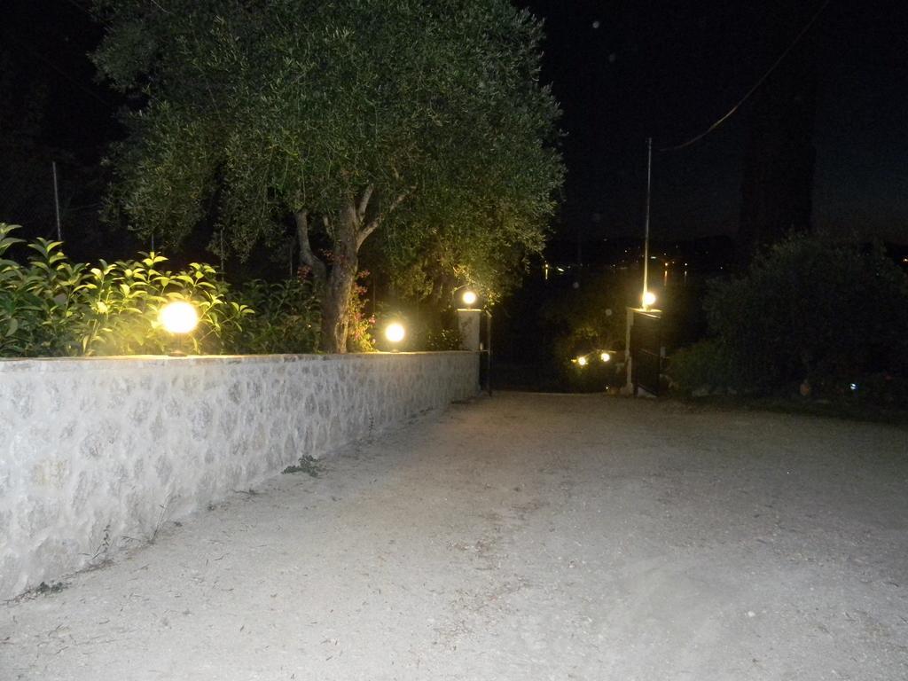 Villa Efterpi コントカリ エクステリア 写真