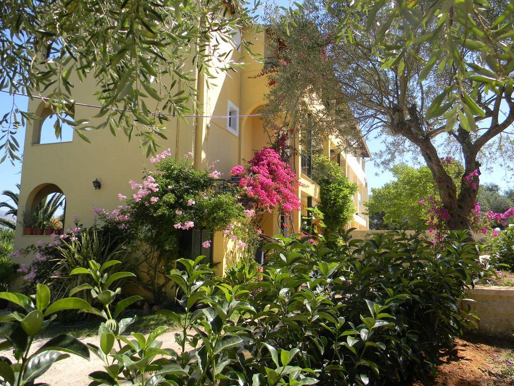 Villa Efterpi コントカリ エクステリア 写真